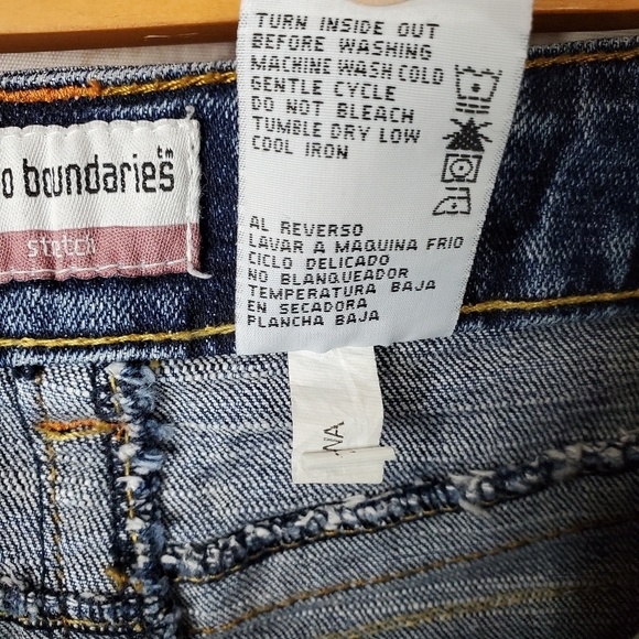 Denim Mini  Skirt Junior 5 Flap Pocket no boundaries Stretch Festival Rodeo - Picture 11 of 11